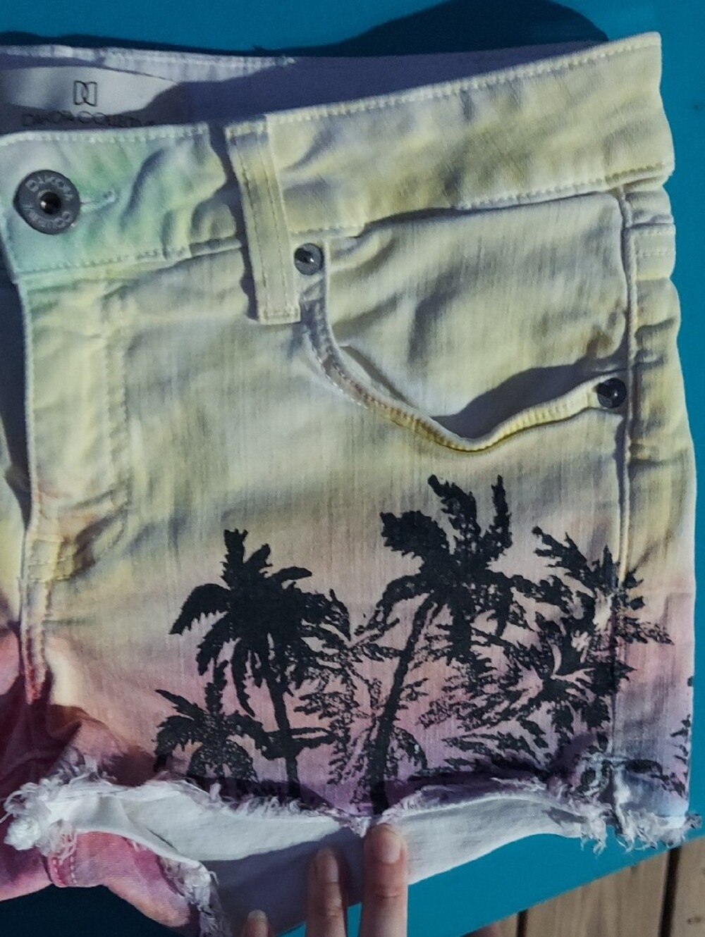 Dakota Collective Ombre Palm-Print Denim Shorts - Picture 5 of 12